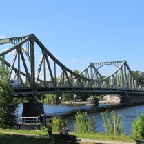 El puente Glienicke, en Postdam (Bramdenburgo, Alemania)
